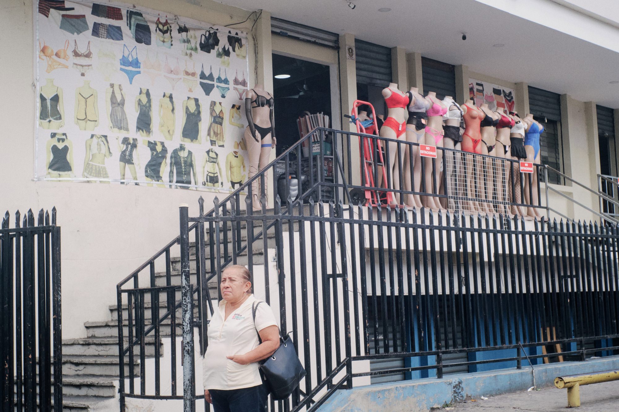 El Salvador - Image 11